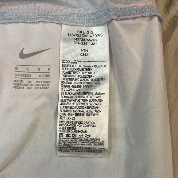 Nike Little Girls Rise All Over Print Legging - Picture 7 of 8